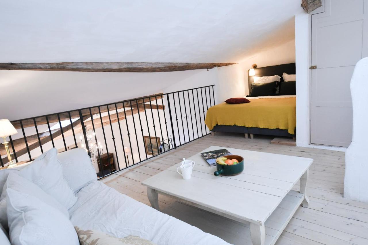 Bed and Breakfast La Cachette Du Comte Montfort-sur-Argens Экстерьер фото