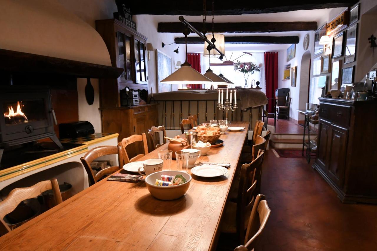 Bed and Breakfast La Cachette Du Comte Montfort-sur-Argens Экстерьер фото
