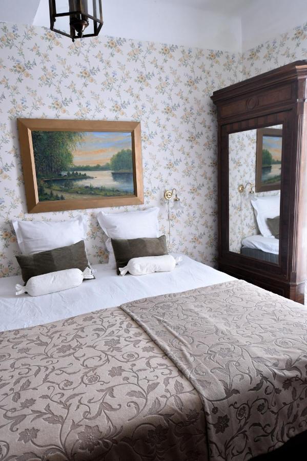Bed and Breakfast La Cachette Du Comte Montfort-sur-Argens Экстерьер фото