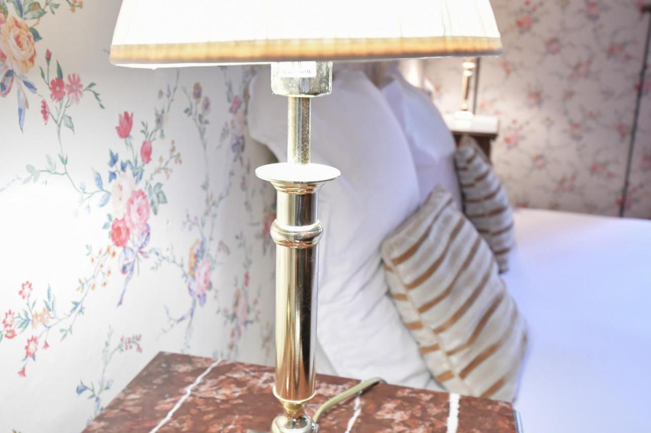 Bed and Breakfast La Cachette Du Comte Montfort-sur-Argens Экстерьер фото