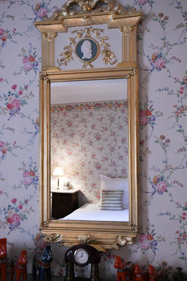 Bed and Breakfast La Cachette Du Comte Montfort-sur-Argens Экстерьер фото
