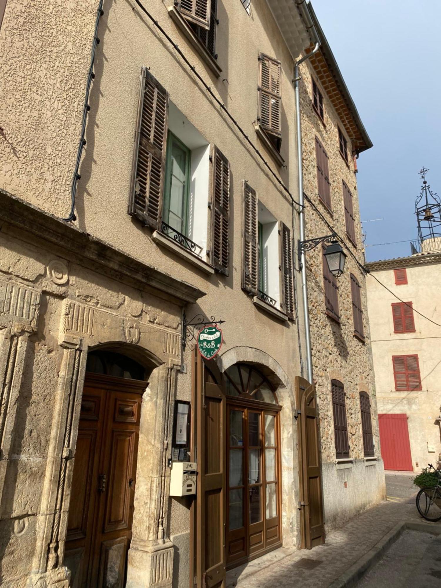 Bed and Breakfast La Cachette Du Comte Montfort-sur-Argens Экстерьер фото