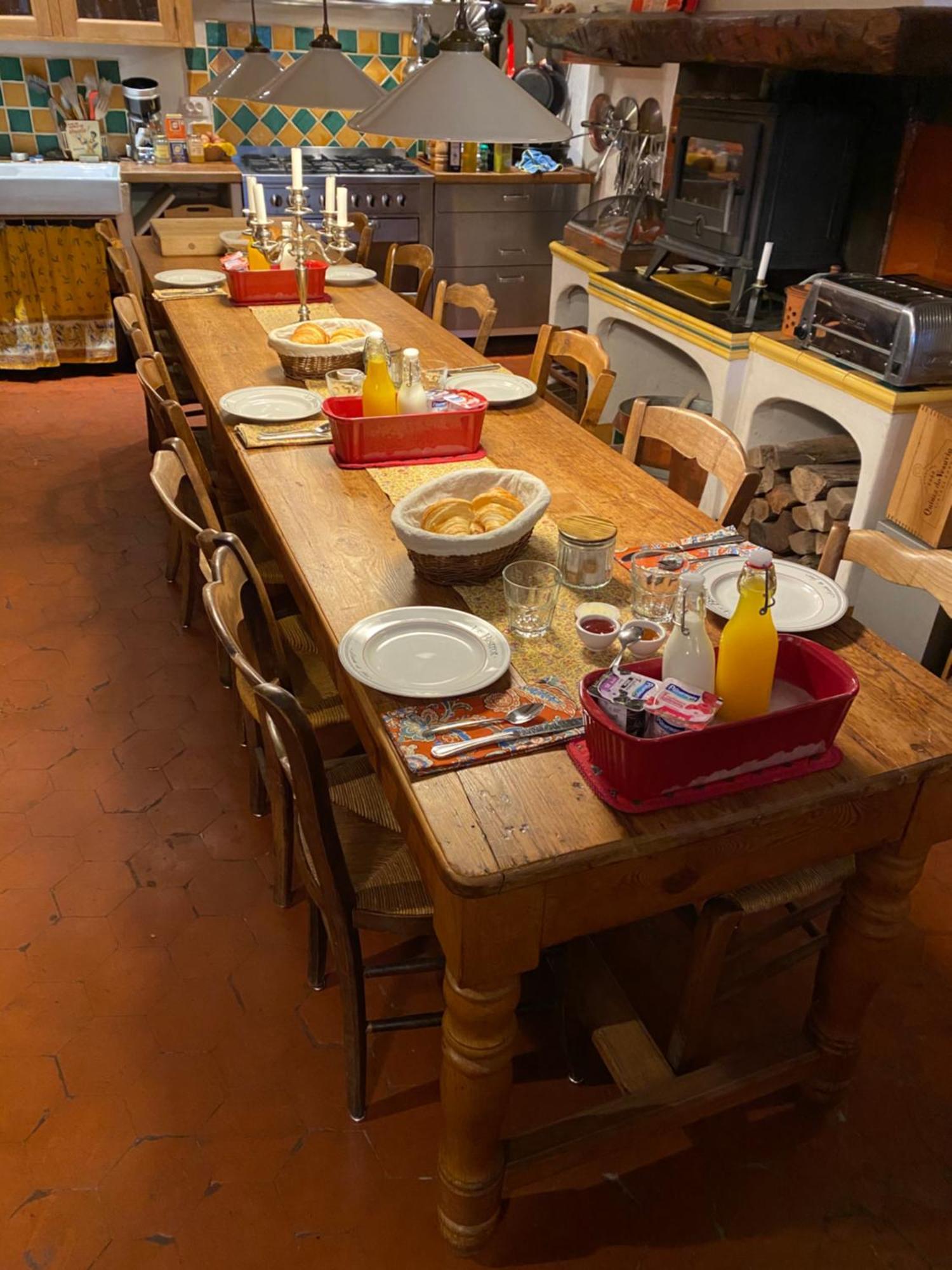 Bed and Breakfast La Cachette Du Comte Montfort-sur-Argens Экстерьер фото